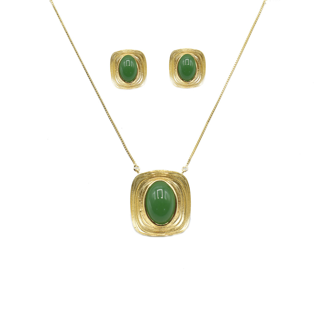Collar grabado piedra verde