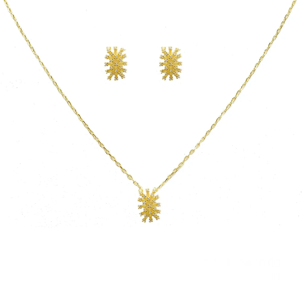 Aretes María
